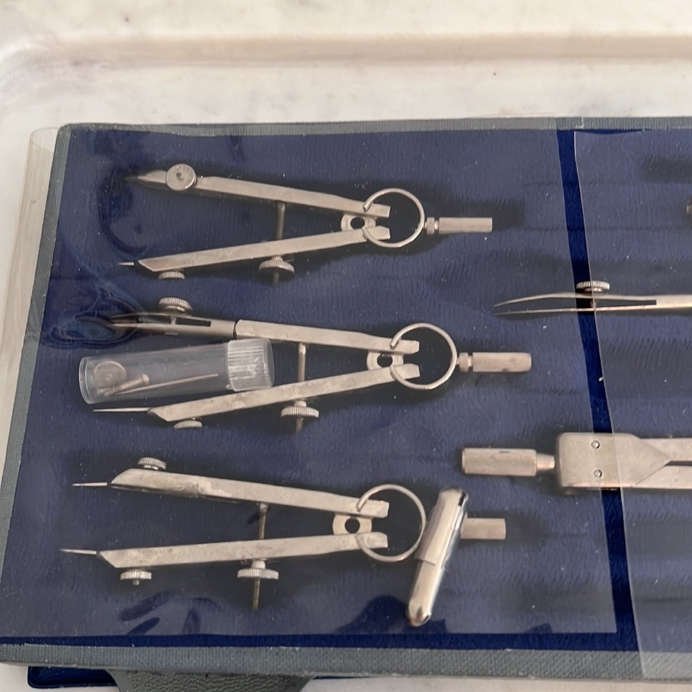 Vintage Basic Student Drafting Instrument Set - Picture 5 of 7